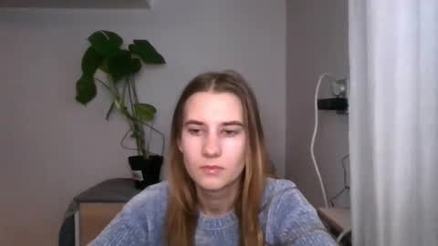 Snapshot of cyntianatural chatting on December 2024 08:45:02 AM CyntiaNatural online show from December 2024 08:45:02 AM