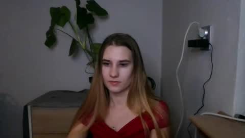 Snapshot of cyntianatural chatting on January 2025 03:34:01 PM CyntiaNatural online show from January 2025 03:34:01 PM