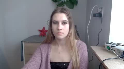Snapshot of cyntianatural chatting on January 2025 11:11:02 AM CyntiaNatural online show from January 2025 11:11:02 AM
