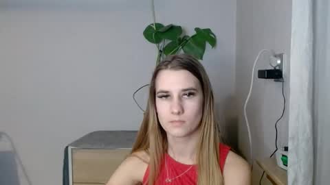 Snapshot of cyntianatural chatting on February 2025 05:03:02 PM CyntiaNatural online show from February 2025 05:03:02 PM