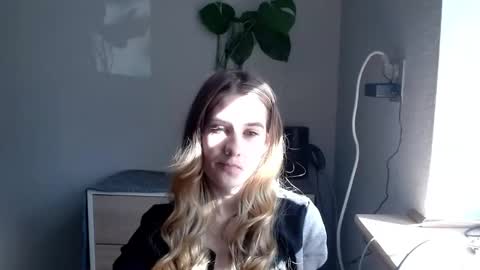 Snapshot of cyntianatural chatting on March 2025 10:30:02 AM CyntiaNatural online show from March 2025 10:30:02 AM