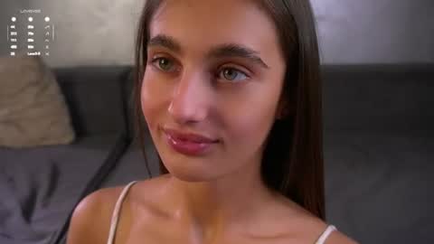 Snapshot of czamabech chatting on June 2026 01:04:02 AM Isabella online show from June 2026 01:04:02 AM