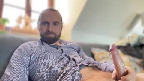 Snapshot of d0n_gi0vanni chatting on December 2024 10:48:01 AM d0n_gi0vanni online show from December 2024 10:48:01 AM