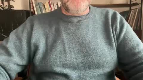 Snapshot of d_bowie chatting on December 2025 10:21:02 AM d_bowie online show from December 2025 10:21:02 AM