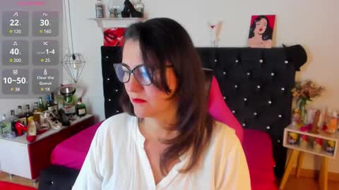 Mia  online show from March 2025 11:14:02 AM