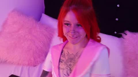 Snapshot of daarlene chatting on December 2024 02:22:02 PM Darlene online show from December 2024 02:22:02 PM