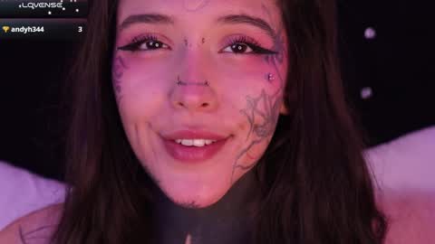 Snapshot of daarlene chatting on February 2025 06:37:01 PM Darlene online show from February 2025 06:37:01 PM