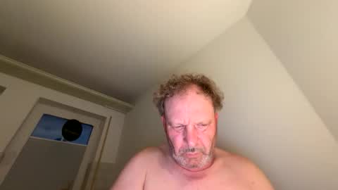Snapshot of dachdecker7269 chatting on April 2026 04:01:01 AM dachdecker7269 online show from April 2026 04:01:01 AM