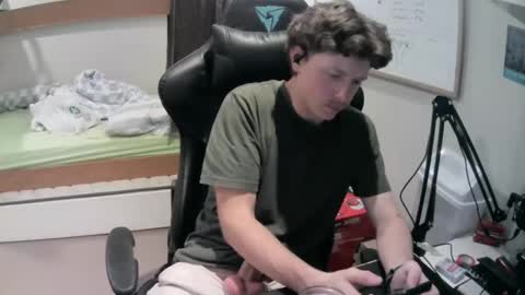 Snapshot of daddy__desires chatting on April 2026 07:42:02 AM daddy__desires online show from April 2026 07:42:02 AM