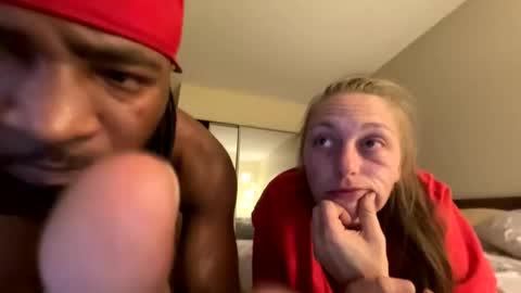 Snapshot of daddyandmama22 chatting on April 2026 01:41:02 AM daddyandmama22 online show from April 2026 01:41:02 AM