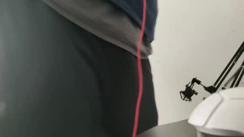 Snapshot of daddybod89 chatting on February 2025 09:43:01 PM Daddybody89 online show from February 2025 09:43:01 PM