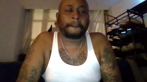 Snapshot of daddydickxm chatting on April 2026 04:33:02 AM daddydickxm online show from April 2026 04:33:02 AM