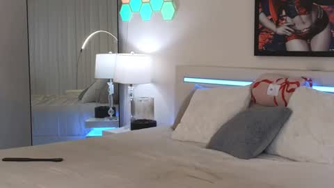 Sabrinna Bae online show from December 2024 11:44:01 AM