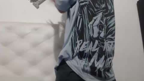 Snapshot of daddyisuues902440 chatting on April 2026 07:44:02 AM tayler online show from April 2026 07:44:02 AM