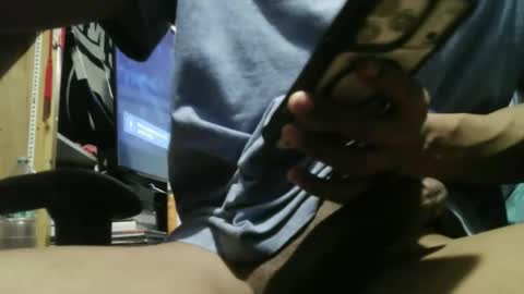 Snapshot of daddyj51870 chatting on April 2026 01:08:01 AM daddyJs cam online show from April 2026 01:08:01 AM