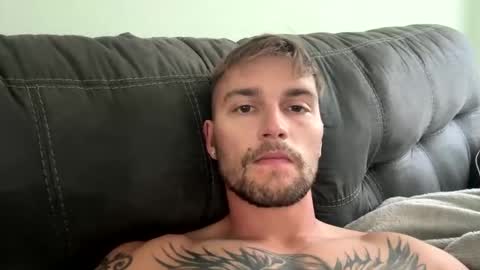 Snapshot of daddyjusti15 chatting on November 2025 07:35:02 PM daddyjusti15 online show from November 2025 07:35:02 PM