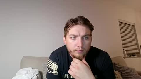 Snapshot of daddynsunshine chatting on April 2026 04:21:01 AM daddynsunshine online show from April 2026 04:21:01 AM