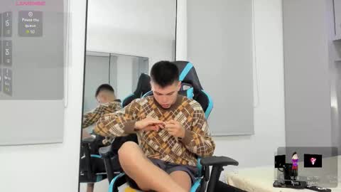 Snapshot of daddyrich4u chatting on February 2026 02:16:02 AM daddyrich4u online show from February 2026 02:16:02 AM