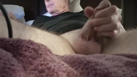 Snapshot of daddyrunner chatting on April 2026 06:13:05 AM Daddy Runner online show from April 2026 06:13:05 AM