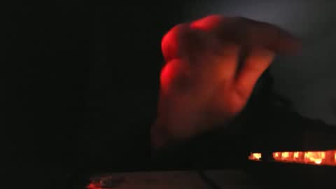 Snapshot of daddyscumslut211 chatting on December 2025 05:02:01 AM fairylee21 online show from December 2025 05:02:01 AM