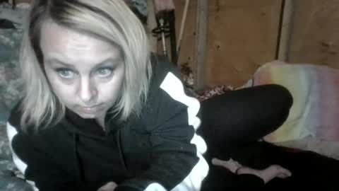daddysg1rl123 online show from June 2026 01:23:02 PM