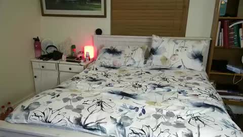 Snapshot of daddyslittleebony chatting on February 2025 06:51:02 PM daddyslittleebony online show from February 2025 06:51:02 PM