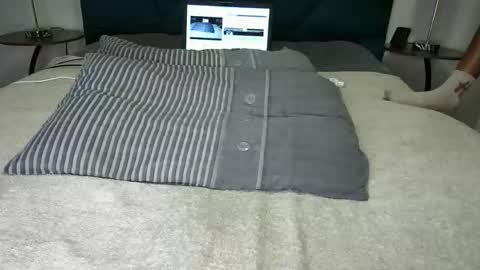 Snapshot of daddyslittleebony chatting on November 2025 08:30:01 PM daddyslittleebony online show from November 2025 08:30:01 PM