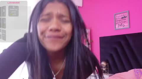 Snapshot of daddysneakinme chatting on April 2026 01:54:02 PM Anny online show from April 2026 01:54:02 PM