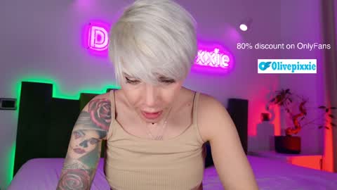 Snapshot of daddyspixxie chatting on April 2026 06:12:02 PM daddyspixxie online show from April 2026 06:12:02 PM