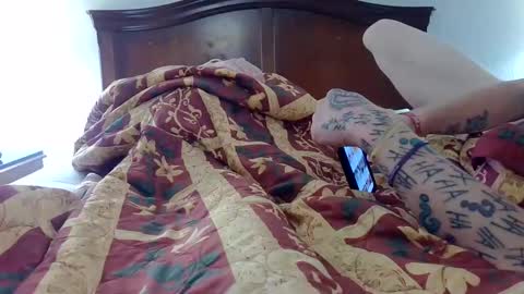 Snapshot of daddystrokin9124 chatting on June 2026 08:39:02 AM daddystrokin9124 online show from June 2026 08:39:02 AM