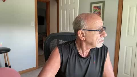 daddyweis online show from September 2025 03:34:01 PM