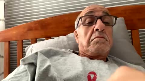 daddyweis online show from October 2025 02:41:02 AM