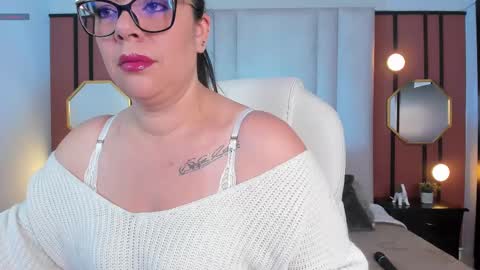 Dafne online show from January 2025 11:43:01 AM