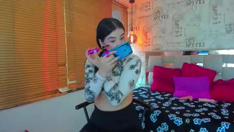 dafne_20 online show from December 2025 07:53:01 PM