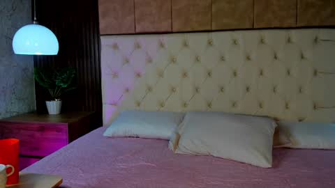 dafne_hillss online show from October 2025 12:04:02 PM