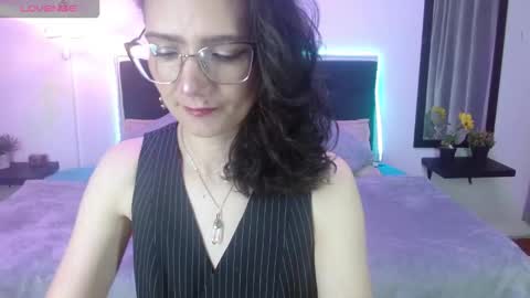 Snapshot of dafne_xx_ chatting on October 2025 01:35:02 PM dafne_xx_ online show from October 2025 01:35:02 PM
