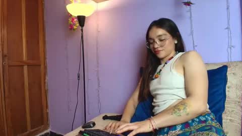 dafnemel online show from January 2026 04:22:02 PM