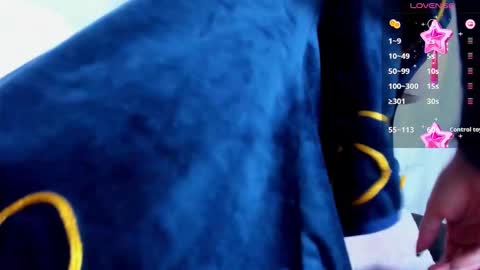 Dafne Moon online show from September 2025 12:01:02 AM