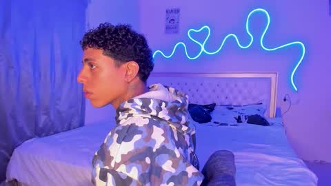 Snapshot of dafnezahiraa_ chatting on October 2025 08:40:01 PM dafnezahiraa  online show from October 2025 08:40:01 PM