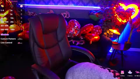 Snapshot of dafni_mon chatting on February 2025 06:42:02 AM Dafni Mon online show from February 2025 06:42:02 AM