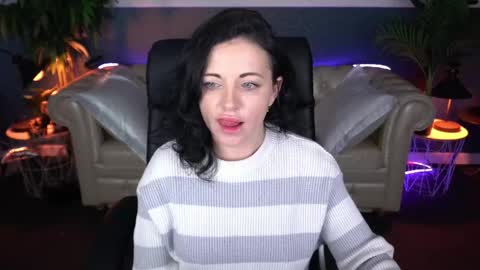 Snapshot of dafni_mon chatting on April 2026 05:52:01 AM Dafni Mon online show from April 2026 05:52:01 AM