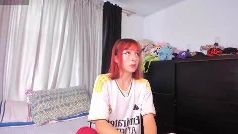 Snapshot of dafnne__hall chatting on March 2026 03:15:02 PM Dafnne online show from March 2026 03:15:02 PM