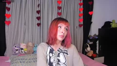 Snapshot of dafnne__hall chatting on April 2026 04:15:02 AM Dafnne online show from April 2026 04:15:02 AM