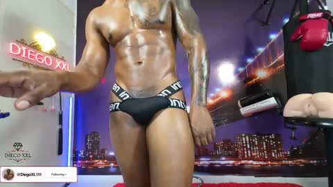 Snapshot of dagofastmilk chatting on May 2026 02:25:01 PM DiegoXXL online show from May 2026 02:25:01 PM