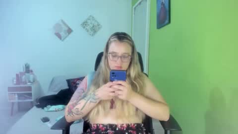 Snapshot of dahia888 chatting on October 2025 02:13:01 AM Dahia online show from October 2025 02:13:01 AM