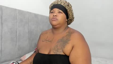 Snapshot of dahianajoss chatting on December 2024 02:30:01 PM Ebony Sex Dahian online show from December 2024 02:30:01 PM