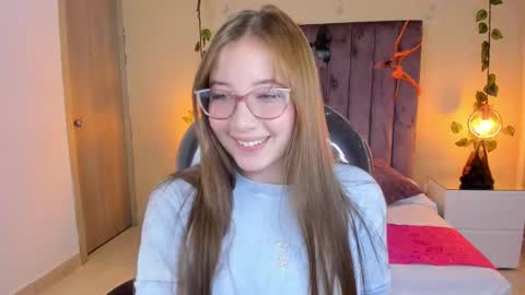 Dahlia online show from October 2025 09:37:02 PM