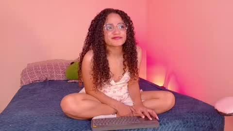Snapshot of dahliabrowniee chatting on June 2026 03:21:02 AM Dahli online show from June 2026 03:21:02 AM