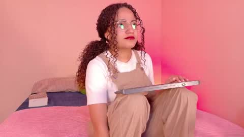 Snapshot of dahliabrowniee chatting on June 2026 06:36:02 AM Dahli online show from June 2026 06:36:02 AM