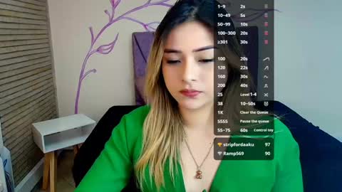 Dahlia online show from December 2024 03:22:01 PM